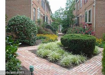 2nd image of 732 N Vermont St