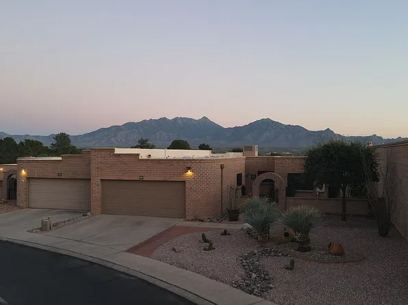 781 W Desert Ridge Dr, Green Valley, AZ 85622