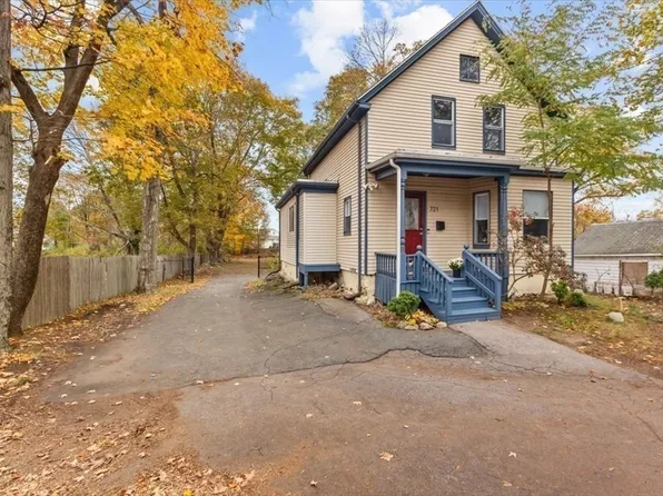 721 Pleasant St, Brockton, MA 02301