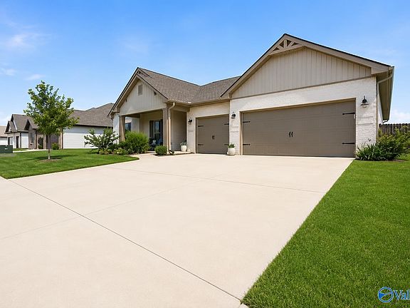 2nd image of 25069 Addlestone Dr