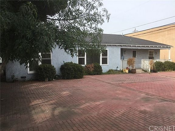 2nd image of 15325 Victory Blvd