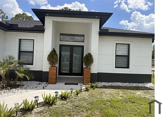 4 bed, 2605 sqft, $2,500 — Photo 1