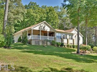 1910 Russell Manor Rd, Hiawassee, GA 30546