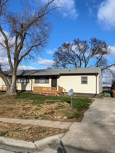 2210 Power Dr Photo 1