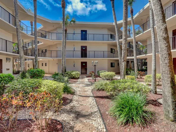 5370 Las Verdes Circle #324, Delray Beach, FL 33484