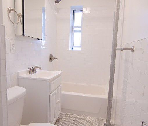 5th image of 3432 91st St APT D33