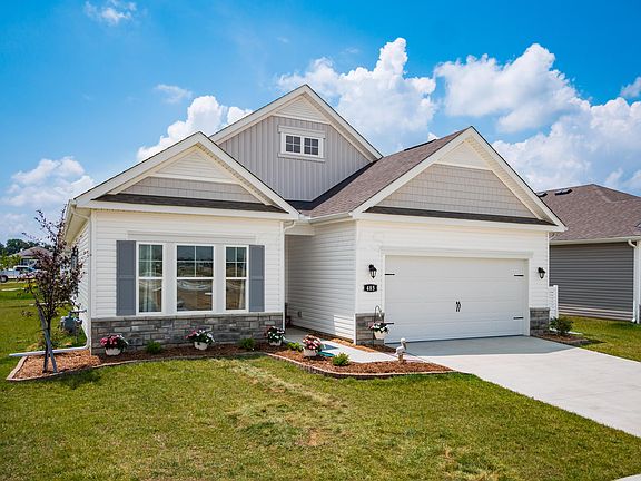 3rd image of 485 Ashley Dr