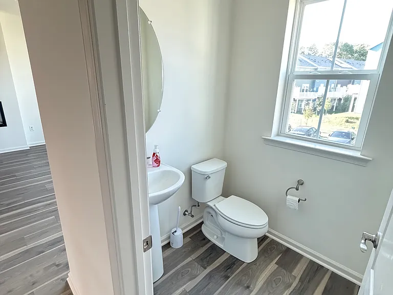 7846 Hope Ct — Photo 12