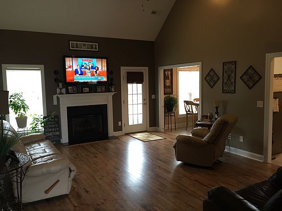 4th image of 581 Cottonport Dr