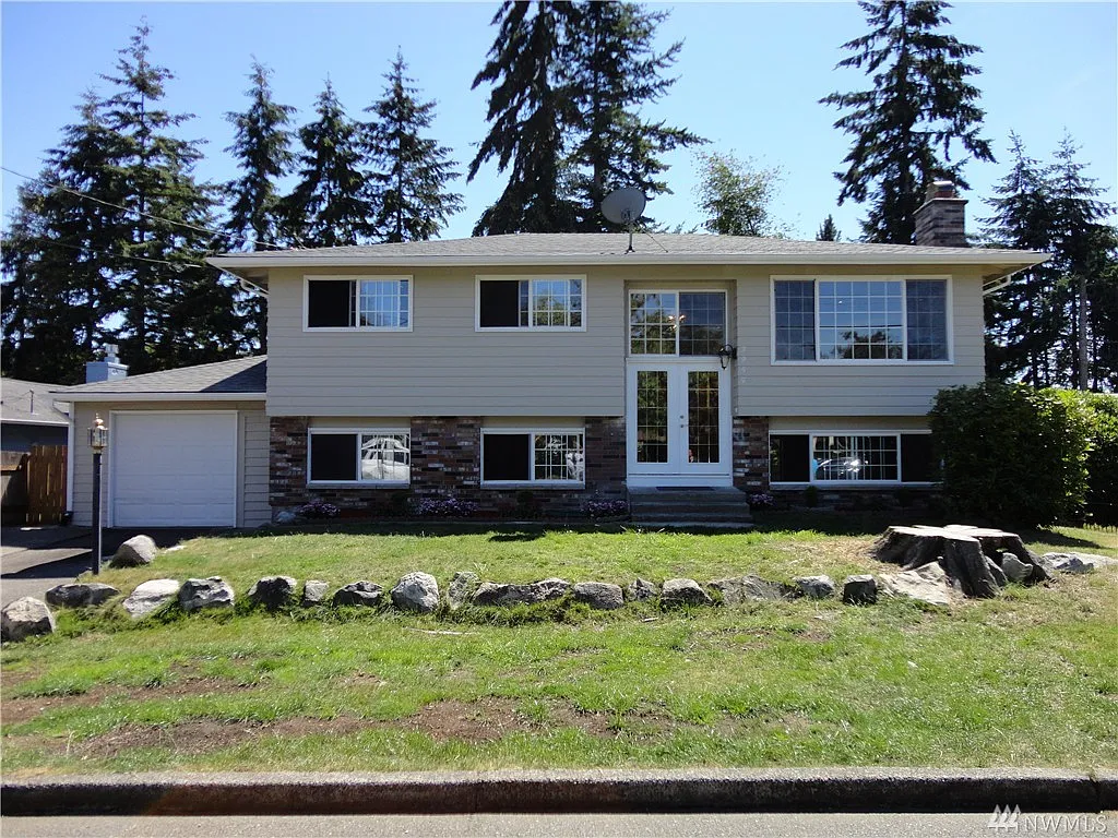 3955 S 293rd St photo 1