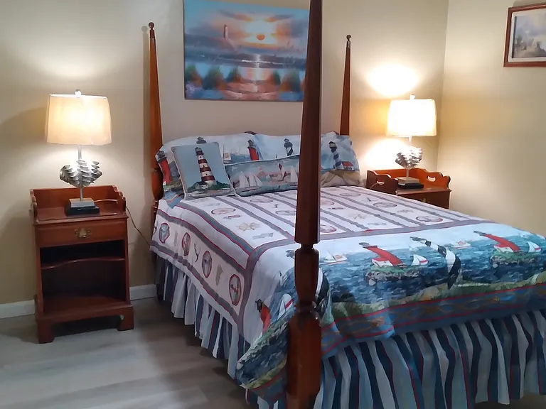 View of the guest bedroom