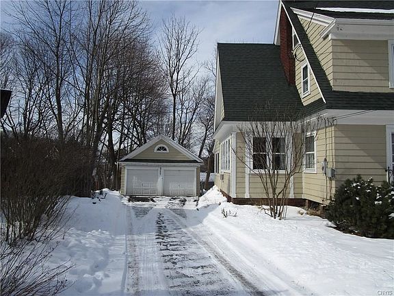 5th image of 310 Genesee Park Dr