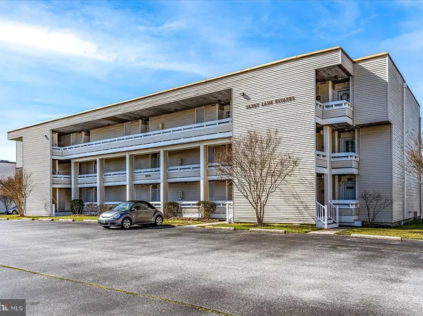 510 Penguin Dr #301, Ocean City, MD 21842