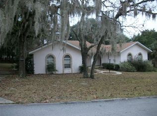 6095 W Pine Cir, Crystal River, FL 34429