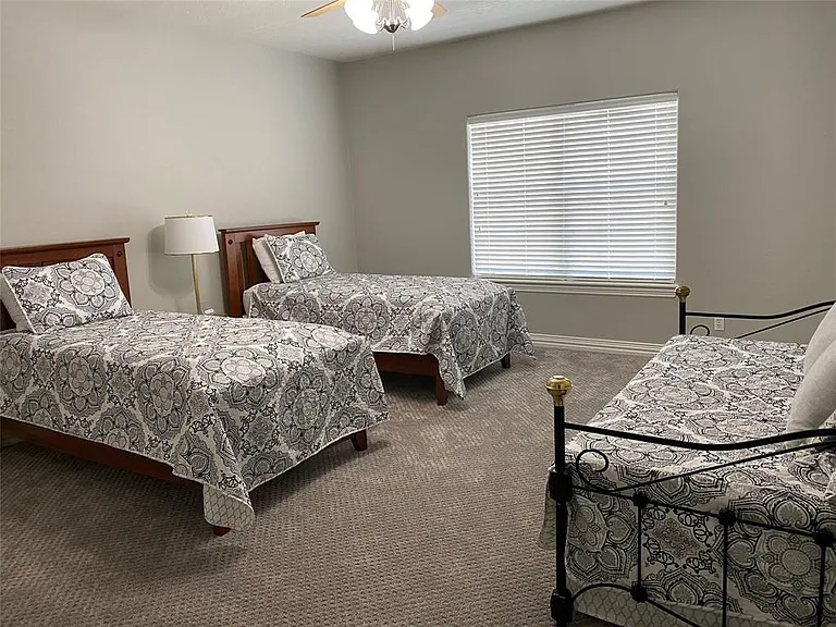 11567 Twain Dr — Photo 23