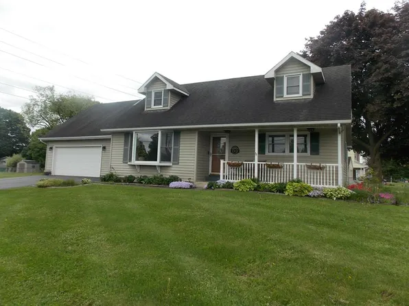 100 Lynhurst Ave, Horseheads, NY 14845