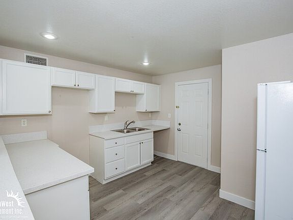 3rd image of 1711 Linden Ave APT A