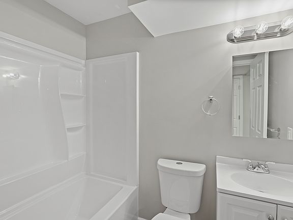 4th image of 816 Asylum St APT 1