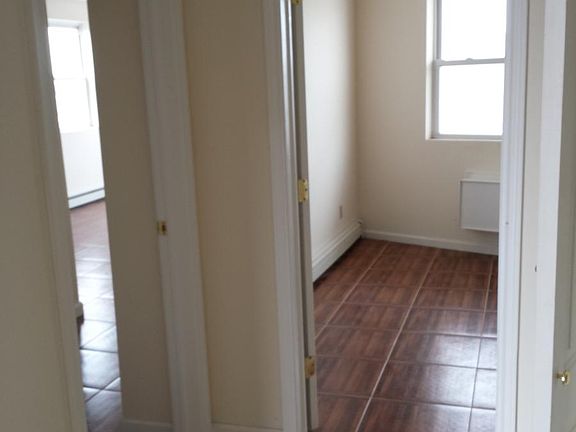 5th image of 8802 Rockaway Beach Blvd APT 2a