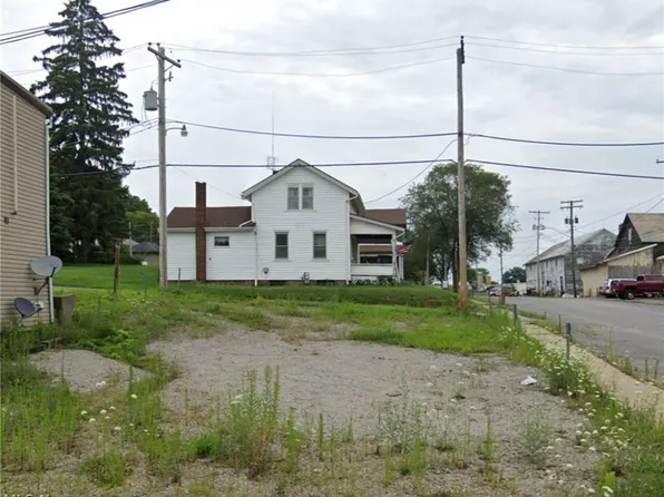 12 W Main St, Apple Creek, OH 44606