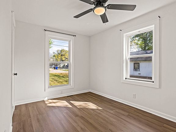 20th image of 12 Hudson St