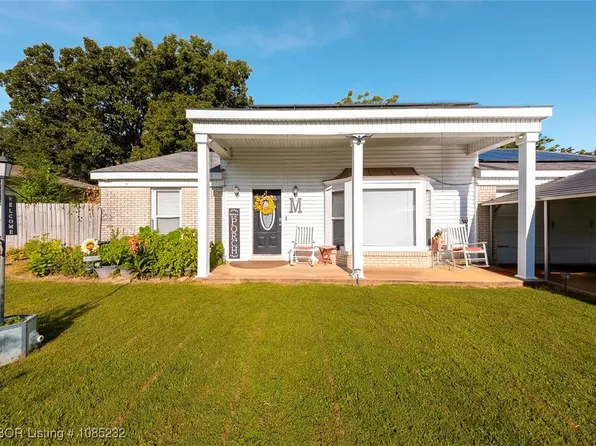 405 Woodland Hills Blvd, Roland, OK 74954