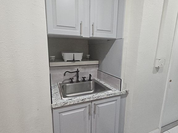 4th image of 9625 SW 163rd Pl