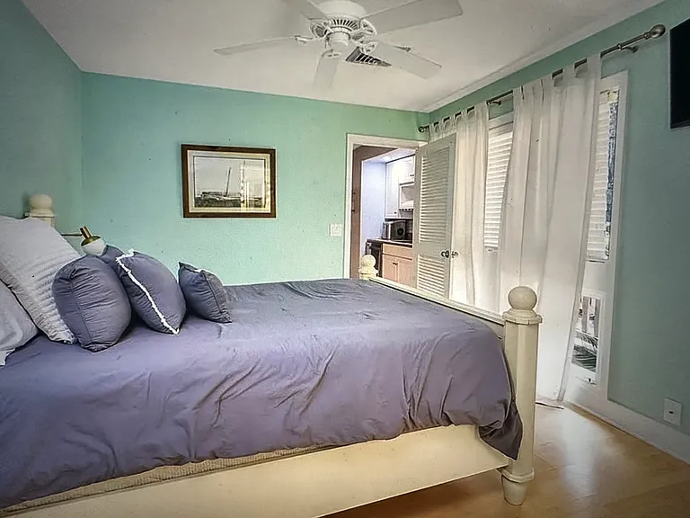 614 Executive Golf Villas — Photo 3
