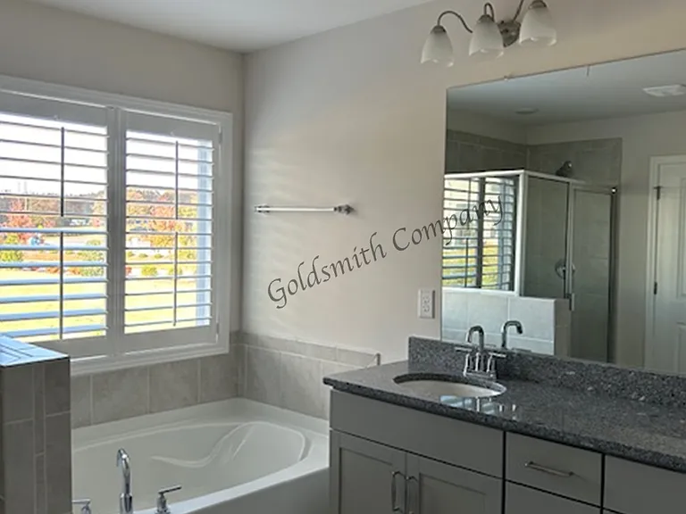 517 Yellow Fox Rd — Photo 9