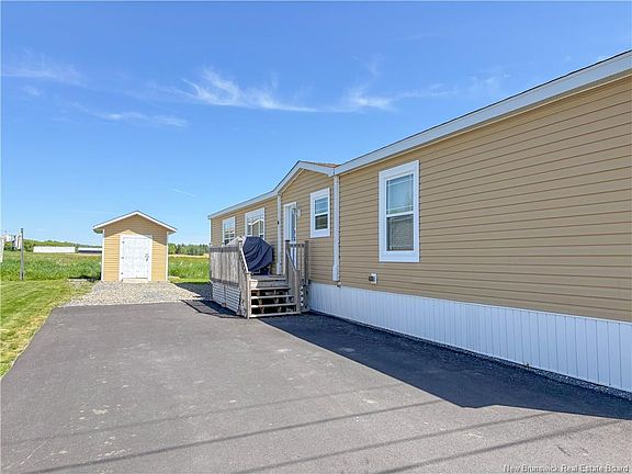 2nd image of 19 Carr Ln