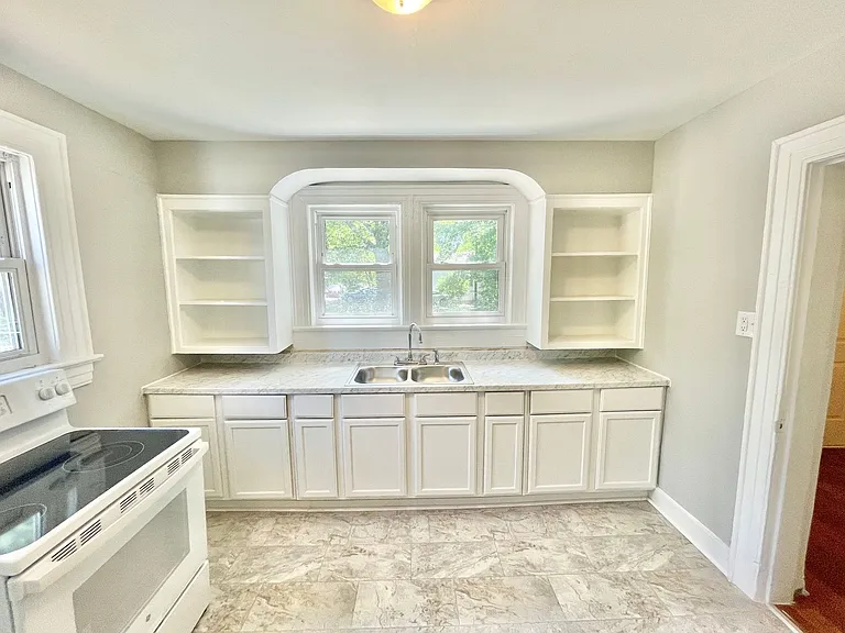 811 Dana Pl — Photo 20