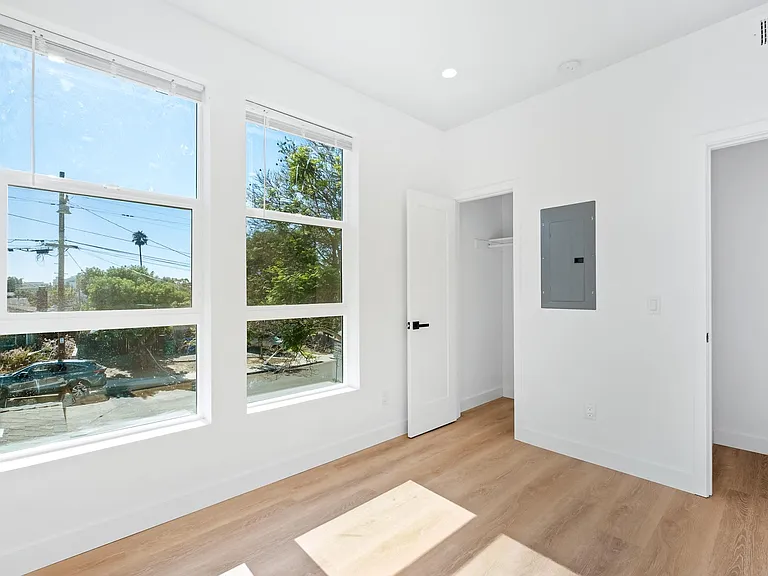 5247 Rincon St — Photo 26