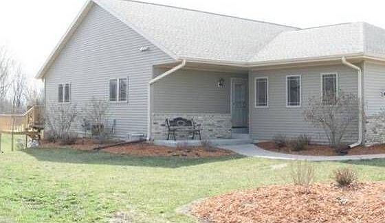 1st image of 3844 Creekside Dr