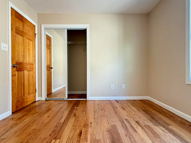 54 Terrace Ave — Photo 6