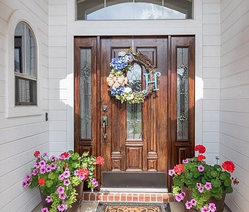 3rd image of 1004 Tuscany Blvd
