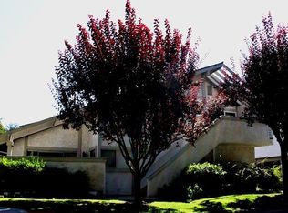 490 Serento Cir, Thousand Oaks, CA 91360