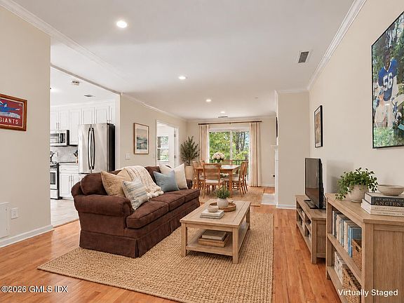 5th image of 51 Forest Ave APT 59