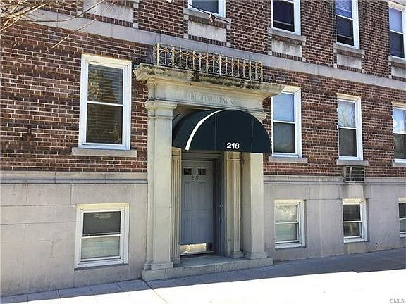 3rd image of 218 Bedford St APT 1F