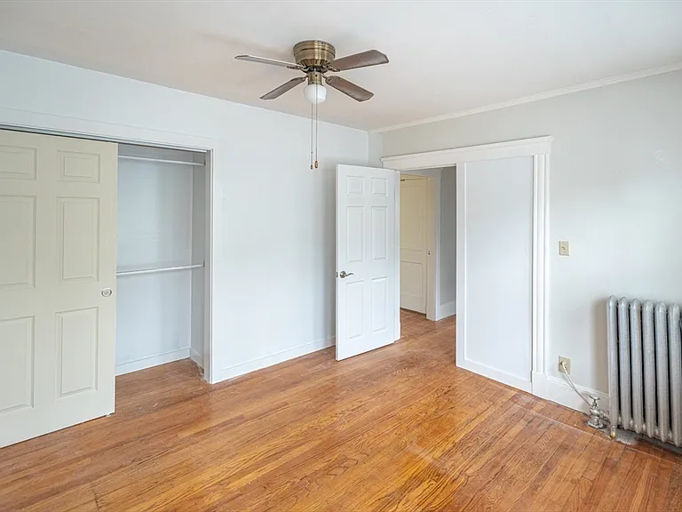130 Francis St #1 — Photo 4