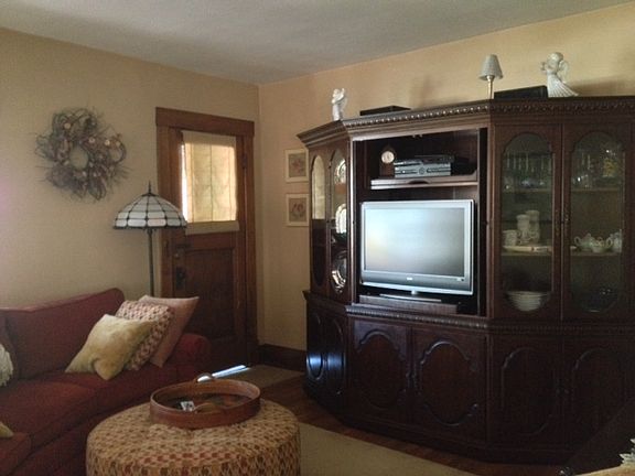 5th image of 86 Saranac Ave