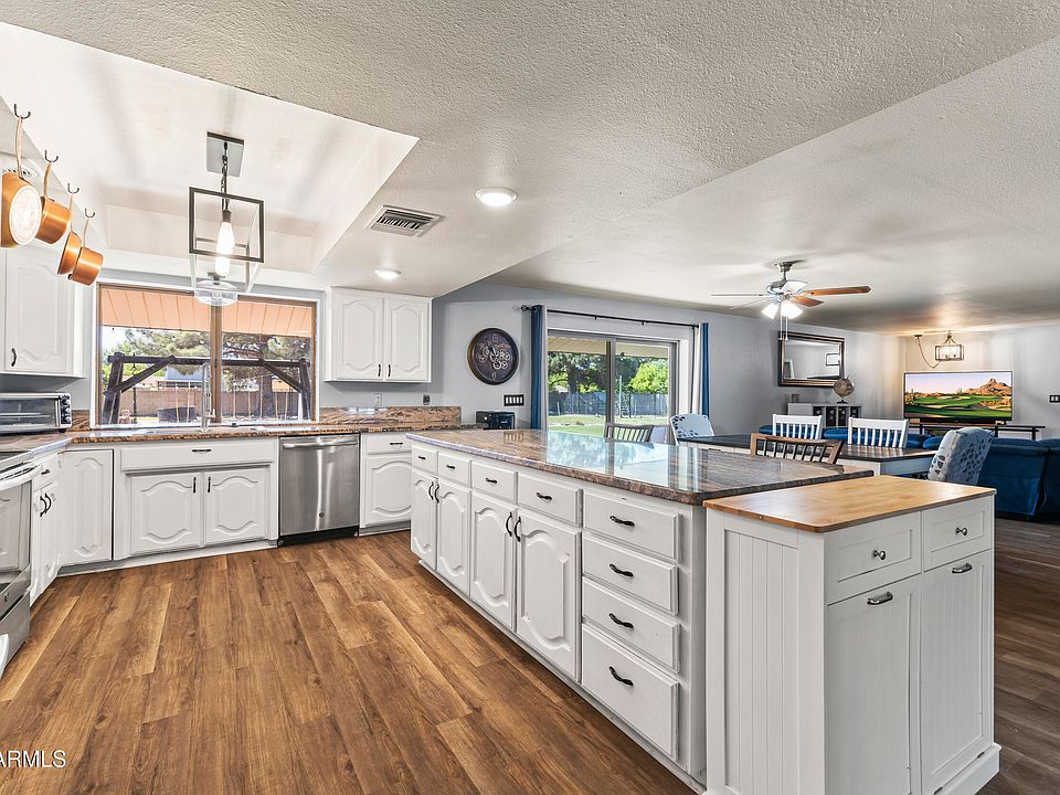 1st image of 947 E Longhorn Circle