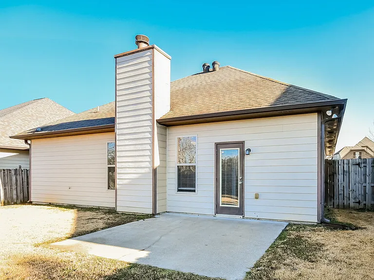 2122 Timberline Dr — Photo 18