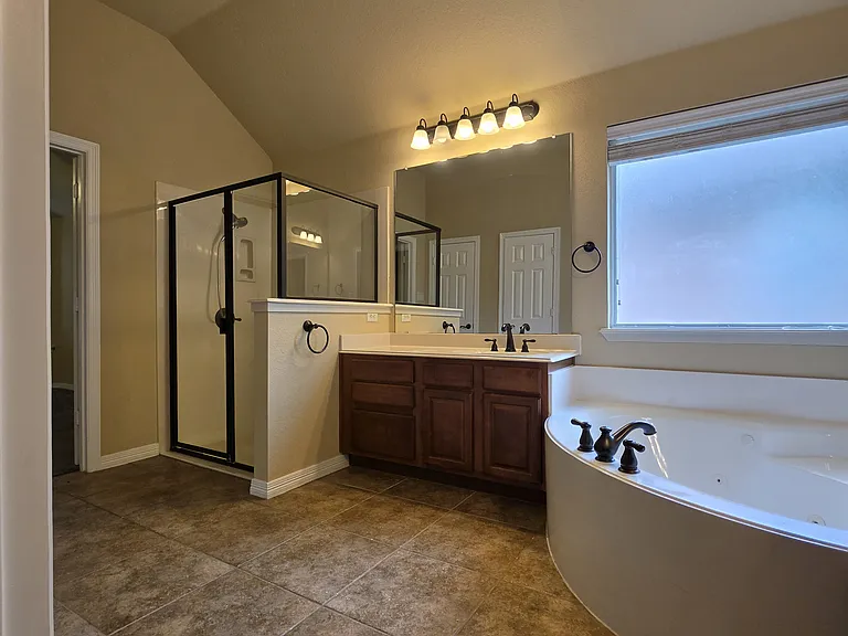 828 Big Willow Dr — Photo 8