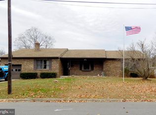 210 Orchard Ave, Delanco, NJ 08075