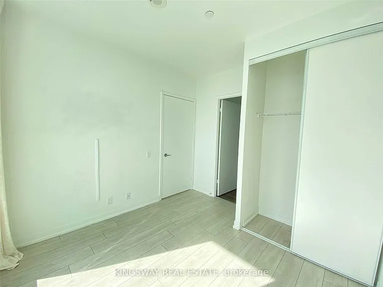 898 Portage Pkwy #Penthouse 05 — Photo 21