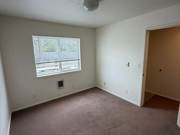 514 NW 21st St #13 — Photo 7