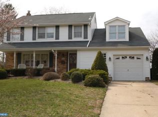 107 Shenandoah Rd, Cinnaminson, NJ 08077