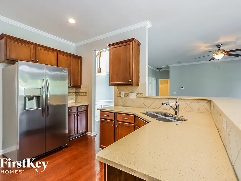 1023 Potomac Rd — Photo 6