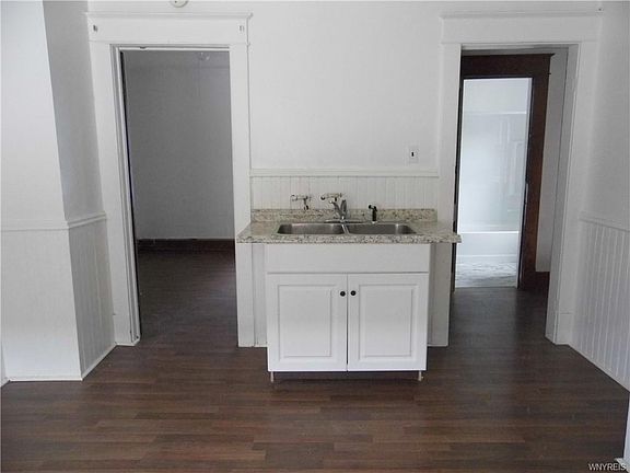2nd image of 1326 Electric Ave