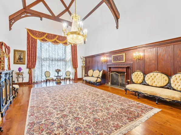 3821 Avenue S image 6 of 42